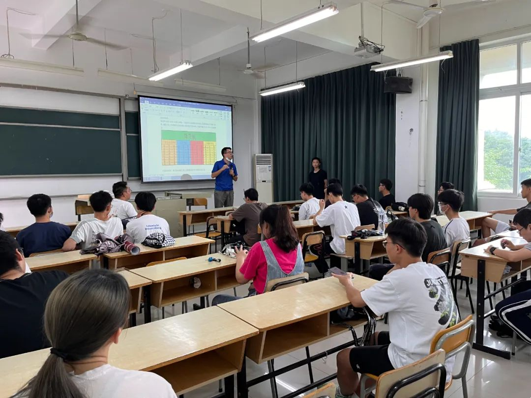 不忘初心、牢记使命——威廉希尔中国官网开展新发展团员主题团课培训