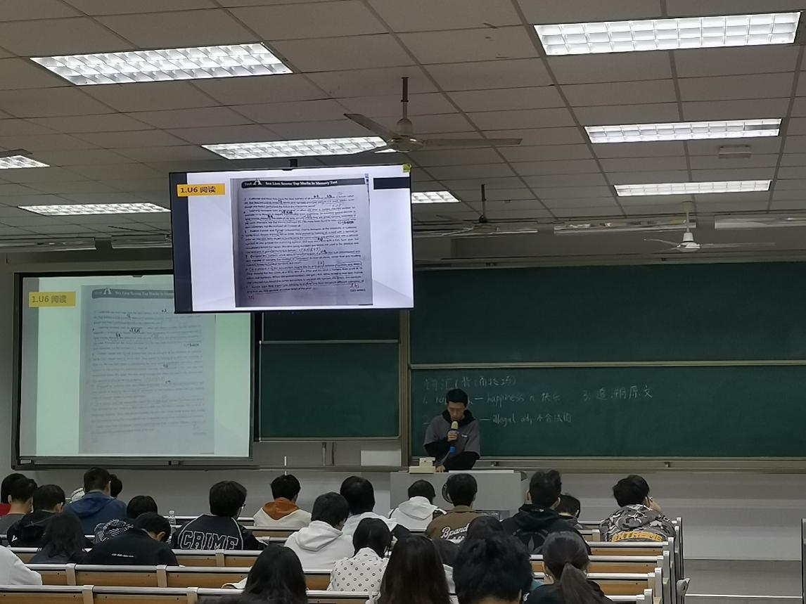 “我为群众办实事”——威廉希尔中国官网学霸密码导师团开展系列辅导课
