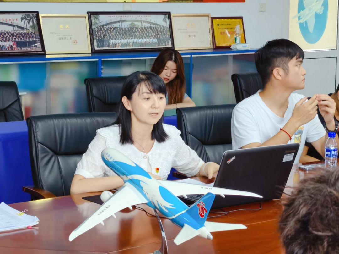 威廉希尔中国官网学生第二党支部开展支部书记讲党课主题党日活动